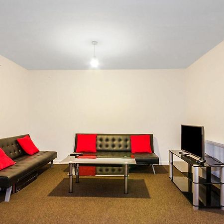 Spacious Studio Flat- Watford Junction & Harry Potter World Kültér fotó